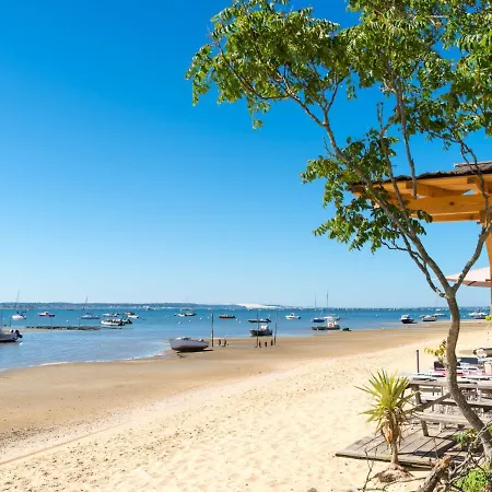 De La By Interhome * 阿卡雄